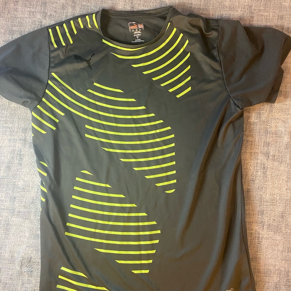 Puma Charcoal and Neon Yellow Striped Tee Medium